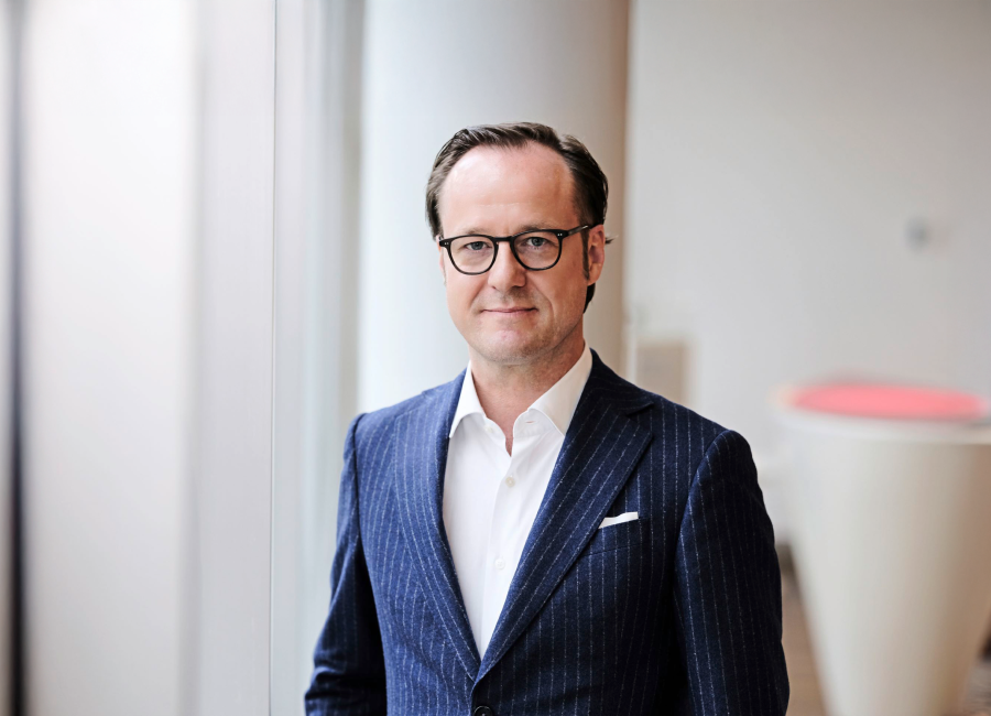 Markus Bobenhausen mit kurzen braunen Haaren und Brille.